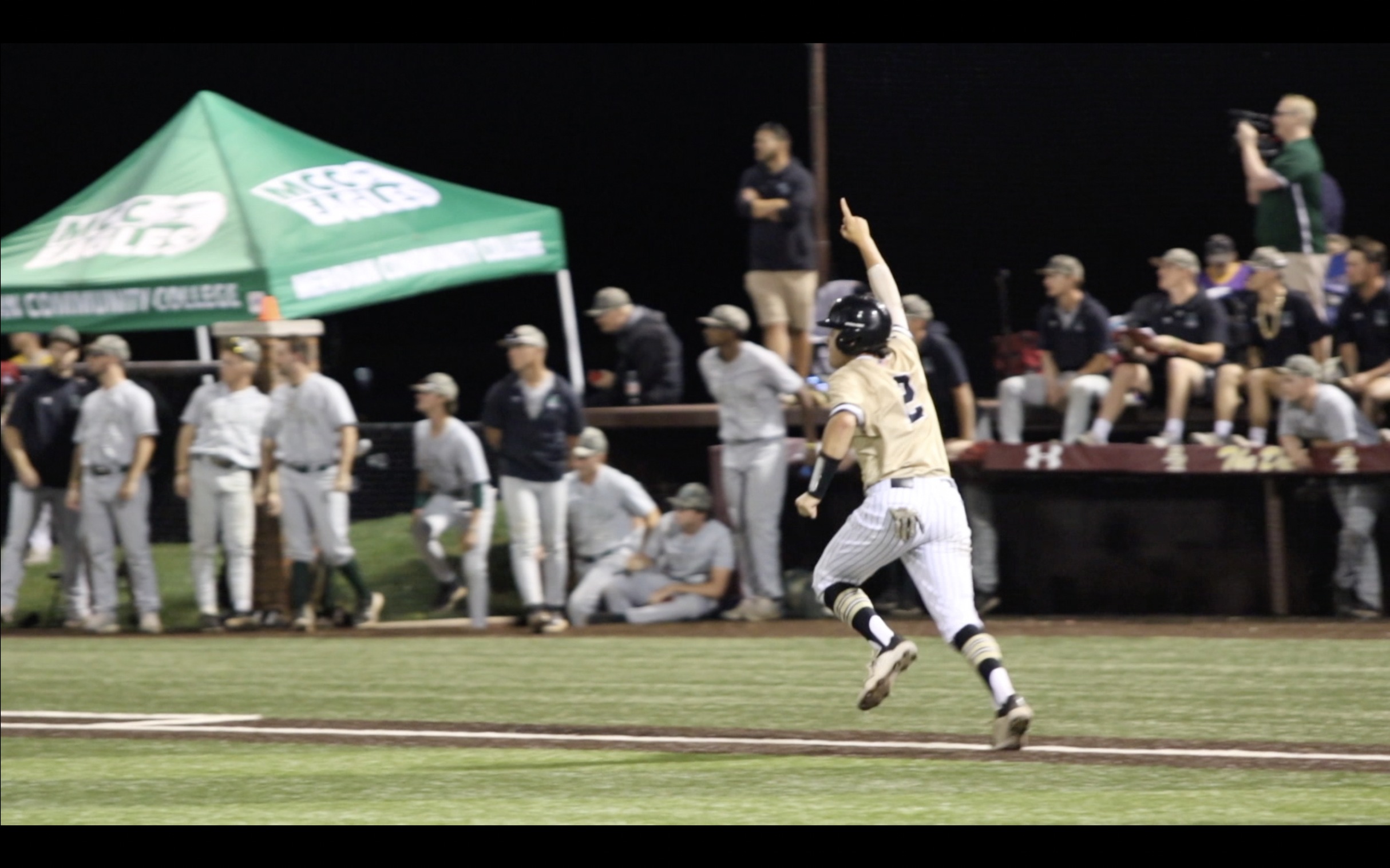 Fletcher hits walk off to lift No. 15 ECCC over No. 5 Meridian