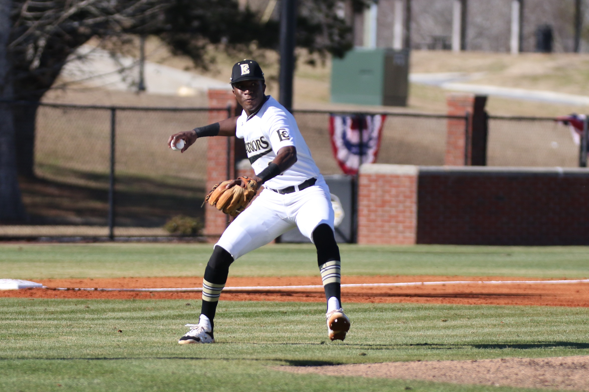 Warriors Come-From-Behind in Doubleheader