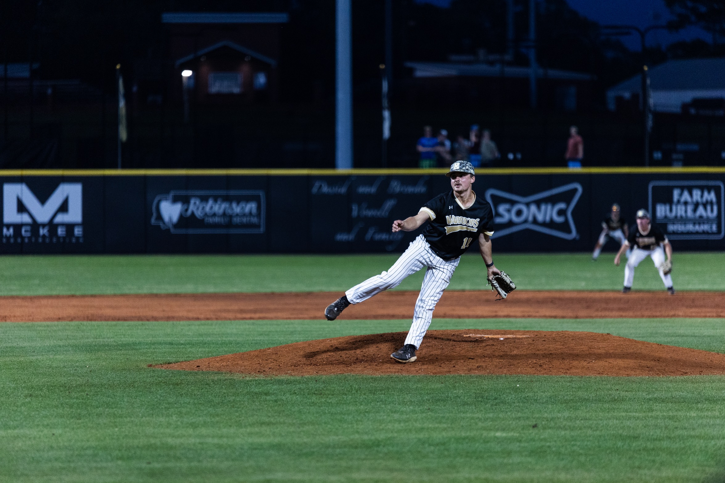 Warriors Sweep Southwest
