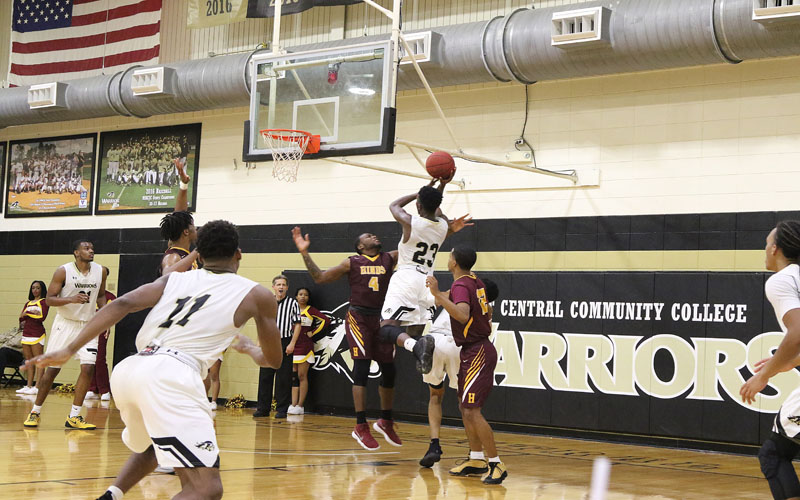 Visiting Hinds Grabs 11-Point Win Over Warriors