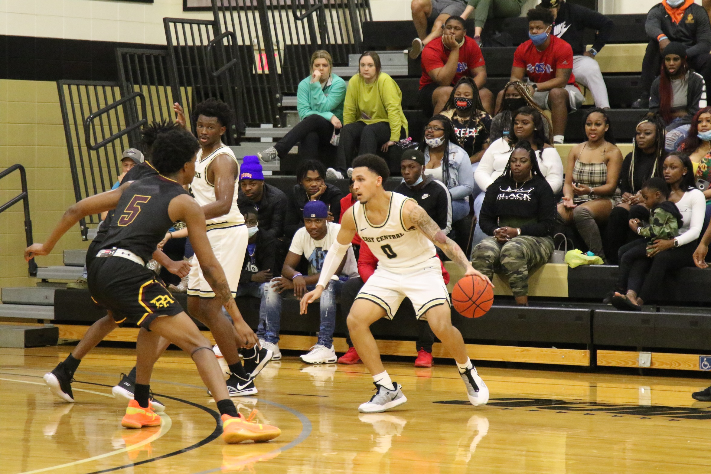 Warriors fight down the stretch, but fall to Jones College