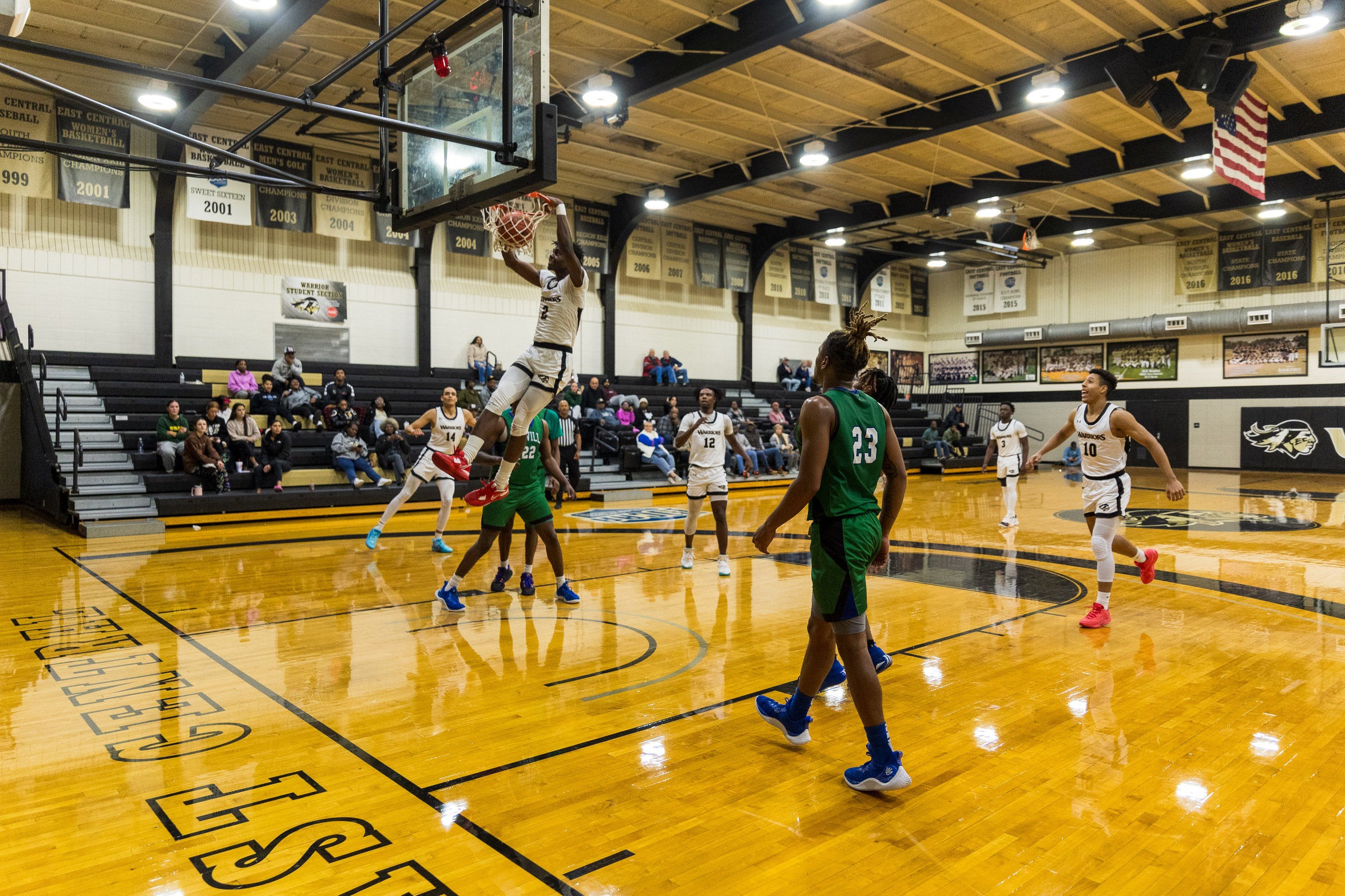 Lewis and Williams Lead the Warriors to Home Win