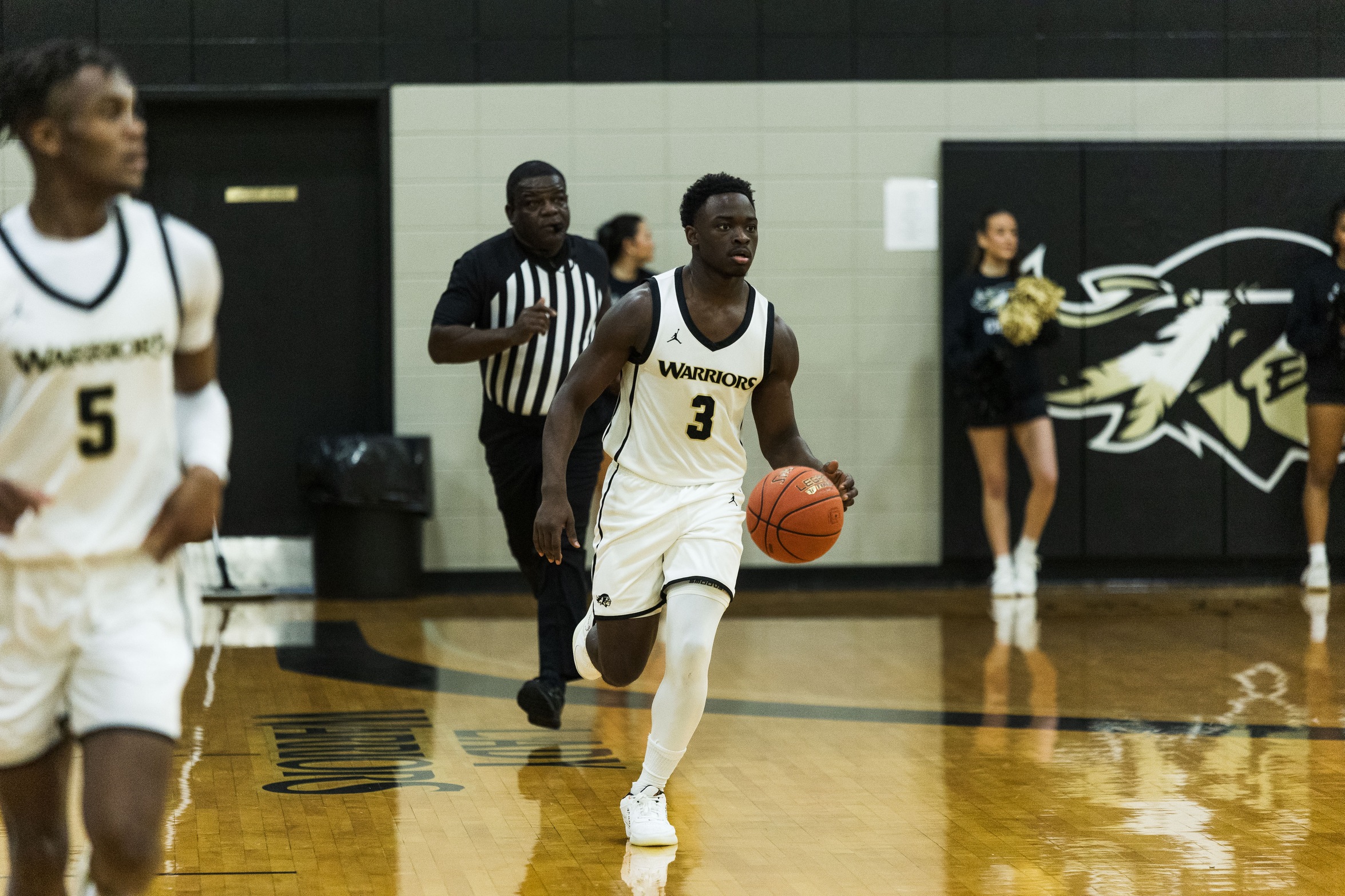 East Central Men's Basketball Takes Down Itawamba in Conference Showdown