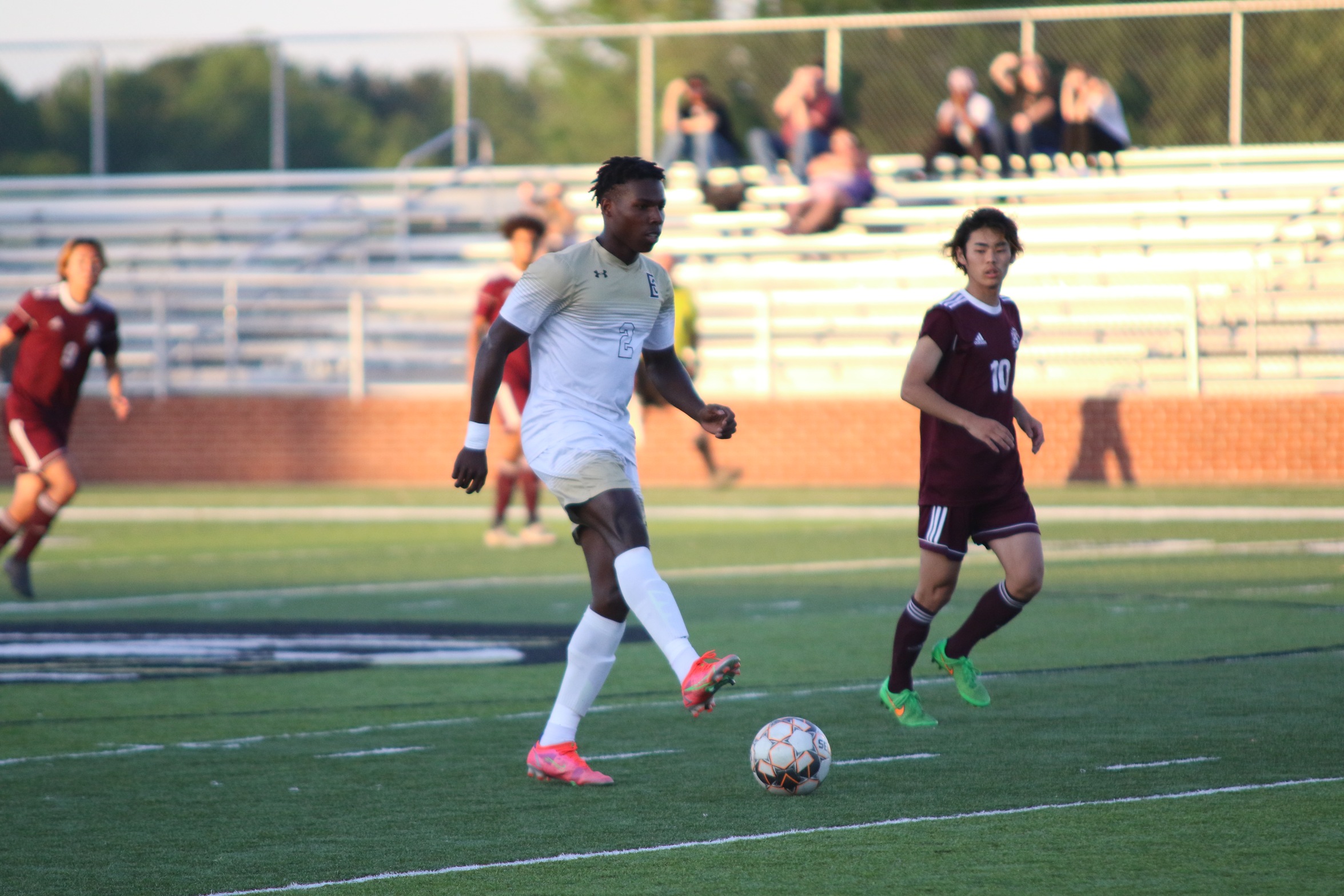 Warriors fall to No. 6 Jones College