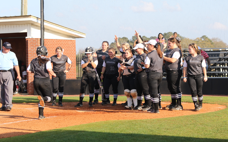 No. 10 ECCC Softball Sweeps Visiting Coahoma