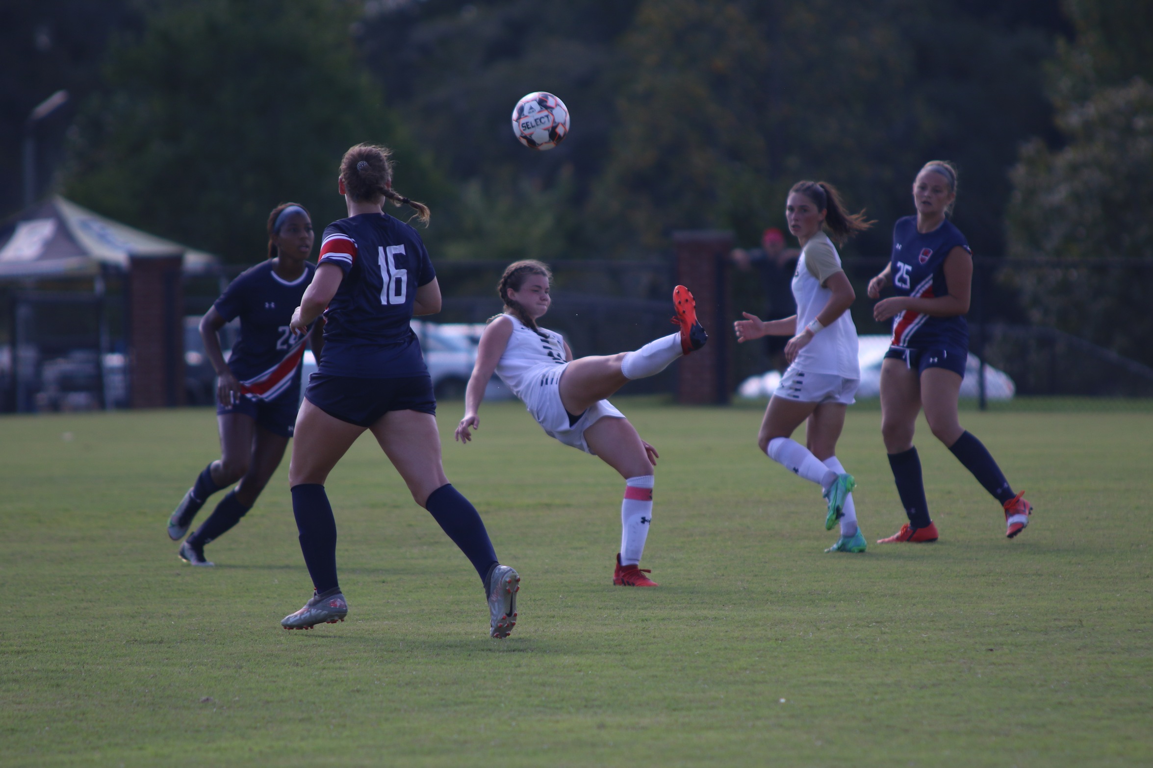 Lady Warriors Fall to ICC